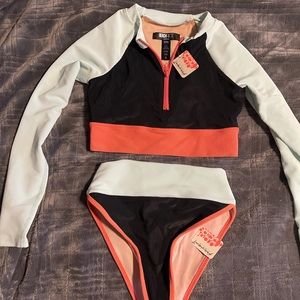 NWT Beach Riot 2-Piece Suit